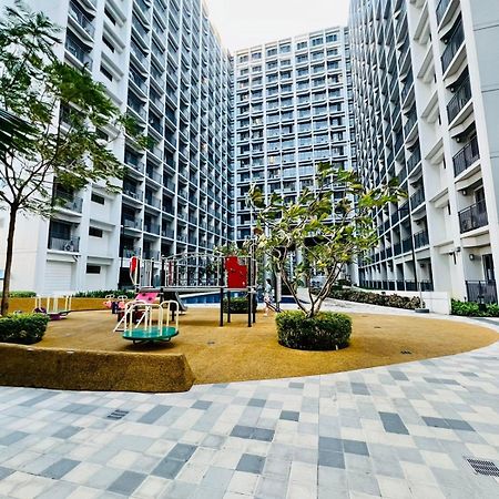 Shore 2 Residences Tower 2 Pasay Exterior photo