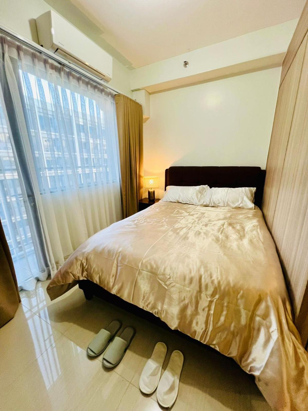 Shore 2 Residences Tower 2 Pasay Exterior photo