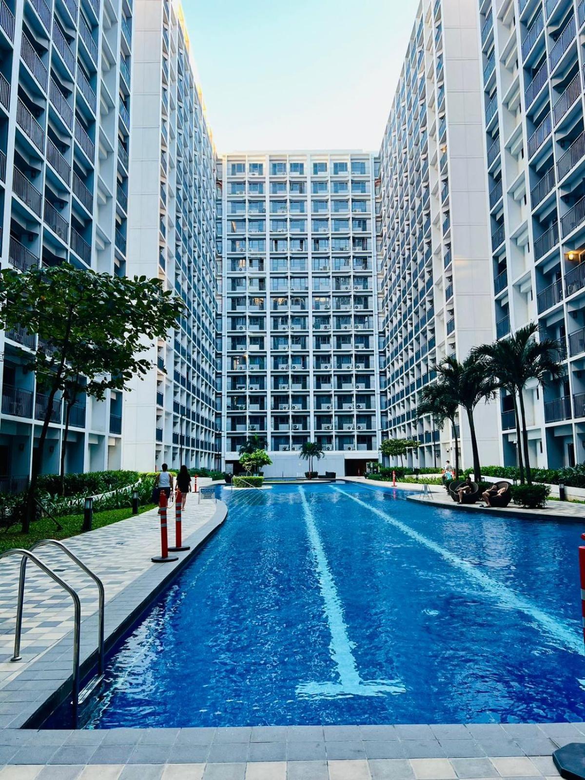 Shore 2 Residences Tower 2 Pasay Exterior photo